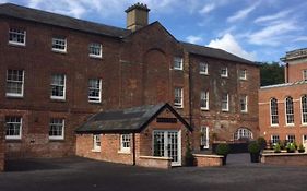 The West Wing At Everleigh Manor